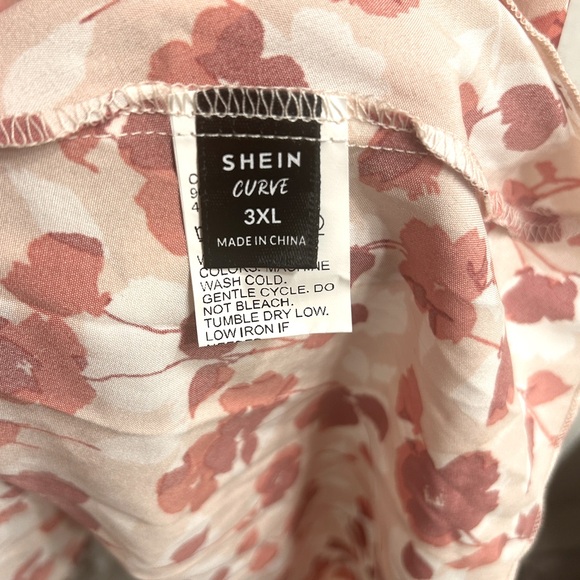 Plus Allover Floral Print Puff Sleeve Overlap Collar Dress - Picture 6 of 6